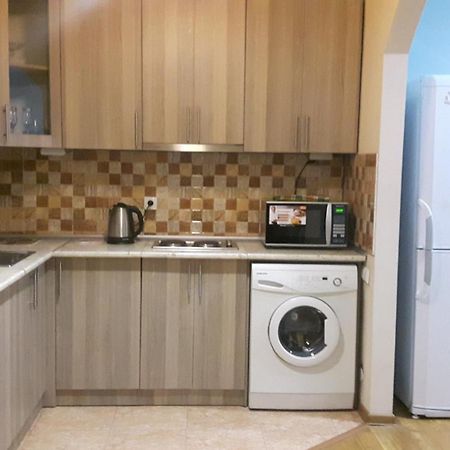 Apartment On Aleksandr Pushkin Street Tbiliszi Szoba fotó